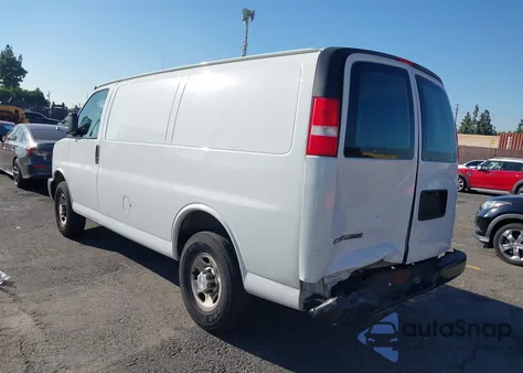 2019 Chevrolet Express 2500 Work Van from USA, damaged, VIN 1GCWGAFP3K1361607